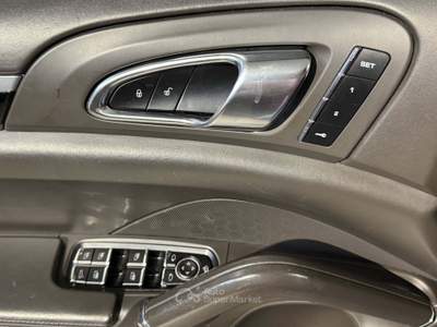 Porsche Cayenne 3.0TD Grigio usata Cesena