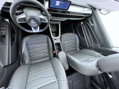 Jeep Avenger 1.2 MHEV e-Hybrid Turbo Summit     * KM 0 *   *  TETTO ELETTRICO  * Bianco usata Bastia Umbra