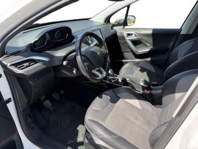Peugeot 2008 2008 1.6 bluehdi Allure 100cv my16 Bianco usata Faenza