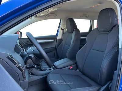 Skoda Karoq 1.0 TSI Selection Blu/Azzurro usata Pistoia