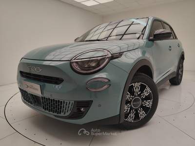 Fiat 600 MHEV Hybrid Serie SpecialeIcon - Configurazione Non Ordinabile Blu/Azzurro usata Erba