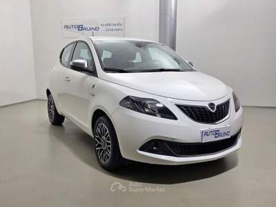 Lancia Ypsilon Ypsilon 1.0 firefly hybrid Alberta Ferretti s&s 70cv Bianco usata Bruino