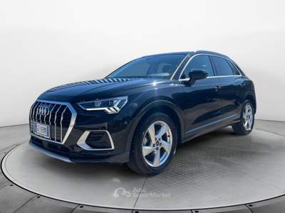 Audi Q3 35 2.0 tdi business advanced s-tronic Nero usata Fisciano