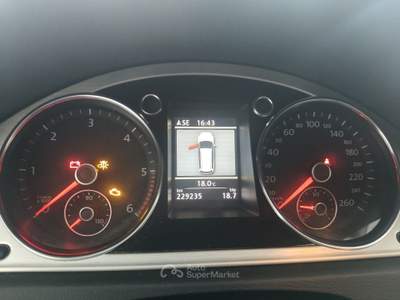 Volkswagen Passat Var.2.0TDI 103kW Highline BMot.Tec. Grigio usata Striano