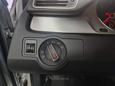 Volkswagen Passat Var.2.0TDI 103kW Highline BMot.Tec. Grigio usata Striano