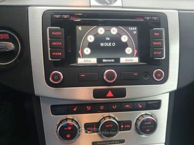 Volkswagen Passat Var.2.0TDI 103kW Highline BMot.Tec. Grigio usata Striano