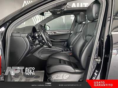 Porsche Macan Macan 2.9 Turbo 440cv pdk Nero usata Carrara