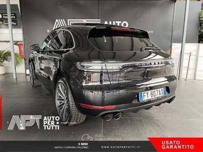 Porsche Macan Macan 2.9 Turbo 440cv pdk Nero usata Carrara
