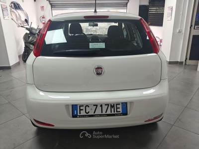Fiat Punto 1.2 Street 69cv Bianco usata Striano