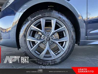 Audi A1 A1 Citycarver 30 1.0 tfsi Admired 110cv s-tronic Blu/Azzurro usata Carrara