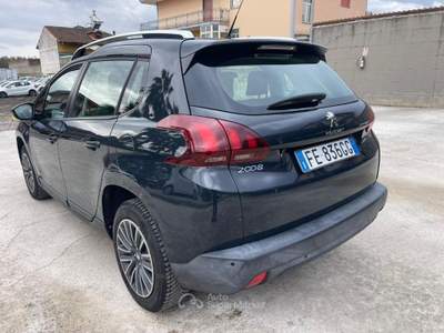 Peugeot 2008 PureTech 82 Active LEGGI ANNUNCIO Grigio usata Striano