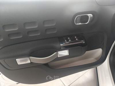 Citroen C3 PureTech 82 Shine  Bianco usata Striano