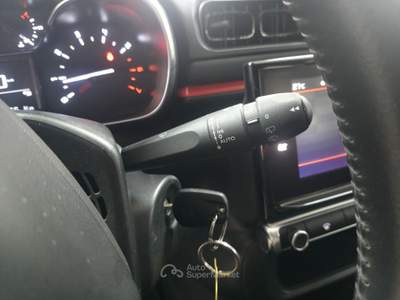 Citroen C3 PureTech 82 Shine  Bianco usata Striano