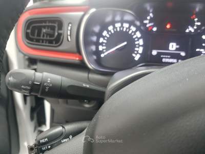 Citroen C3 PureTech 82 Shine  Bianco usata Striano