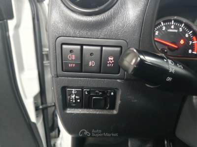 Suzuki Jimny 1.3 VVT Evolution+ 4WD A/T 3p Bianco usata Striano