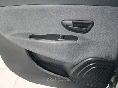 Lancia Ypsilon 1.0 FireFly 70cv Hybrid Silver Grigio usata Striano