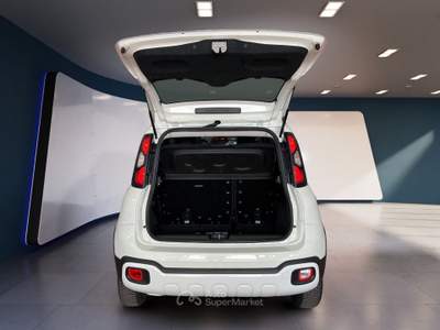 Fiat Panda Panda III 2021 Cross Panda 1.0 firefly hybrid City Cross s&s 70cv Bianco usata Torino