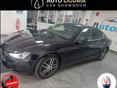 Maserati Ghibli V6 Diesel 275 CV Nero usata Striano