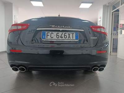 Maserati Ghibli V6 Diesel 275 CV Nero usata Striano