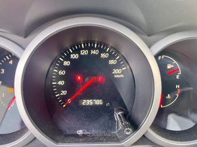 Suzuki Grand Vitara Grand Vitara 1.9 DDiS 5 porte Executive LEGGI usata Striano