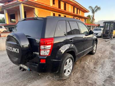 Suzuki Grand Vitara Grand Vitara 1.9 DDiS 5 porte Executive LEGGI usata Striano