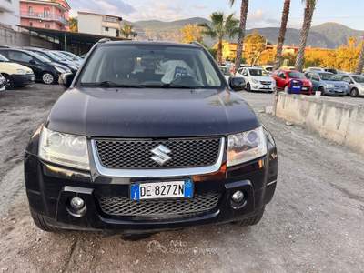 Suzuki Grand Vitara Grand Vitara 1.9 DDiS 5 porte Executive LEGGI usata Striano