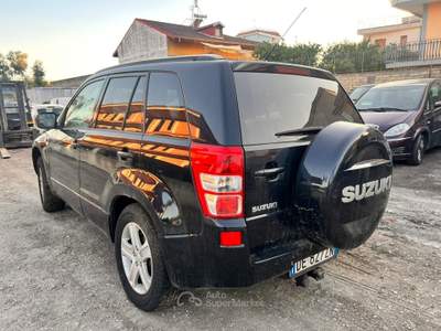 Suzuki Grand Vitara Grand Vitara 1.9 DDiS 5 porte Executive LEGGI usata Striano