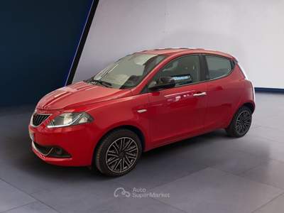 Lancia Ypsilon III 2015 1.0 hybrid Gold s&s 70cv Rosso usata Torino