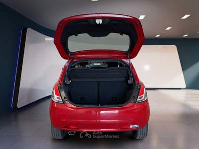 Lancia Ypsilon III 2015 1.0 hybrid Gold s&s 70cv Rosso usata Torino
