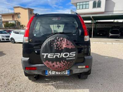 Daihatsu Terios TERIOS 1.300 BENZ/GPL 4WD Nero usata Striano