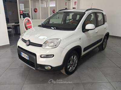 Fiat Panda 1.3  Multijet 16v 75cv S&S 4x4 Antartica Bianco usata Striano