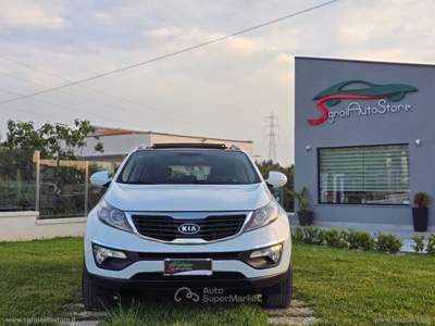 Kia Sportage Sportage 1.7 CRDI 2WD Class TETTO PANORAMICO APRIBILE Bianco usata Partinico