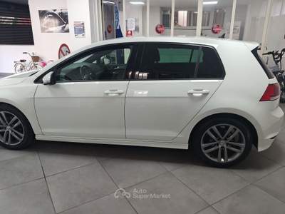 Volkswagen Golf Golf 1.6 TDI 110 CV 5p. Sport Edition R-LINE Bianco usata Striano