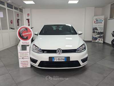 Volkswagen Golf Golf 1.6 TDI 110 CV 5p. Sport Edition R-LINE Bianco usata Striano