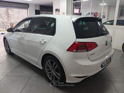 Volkswagen Golf Golf 1.6 TDI 110 CV 5p. Sport Edition R-LINE Bianco usata Striano