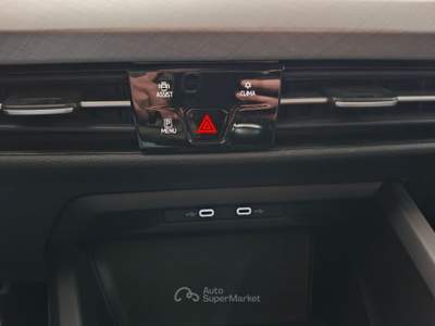 Volkswagen Golf 1.5 TSI EVO ACT Life Nero usata Striano