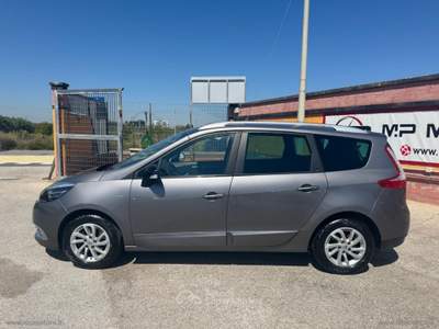 Renault Scénic SCENIC LIMITED 7 POSTI 1.5 dCi 110CV Grigio usata Bari