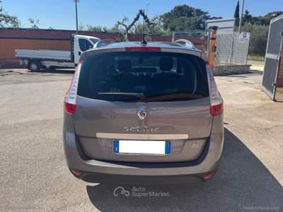 Renault Scénic SCENIC LIMITED 7 POSTI 1.5 dCi 110CV Grigio usata Bari