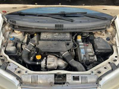 Fiat Idea Idea 1.3 mjt 16v Dynamic s&s 95cv Bianco usata Striano