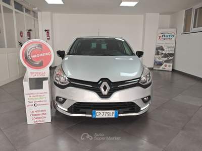 Renault Clio Clio TCe 90 CV 5 porte Intens Grigio usata Striano