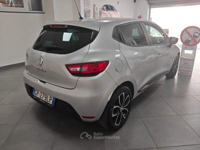 Renault Clio Clio TCe 90 CV 5 porte Intens Grigio usata Striano