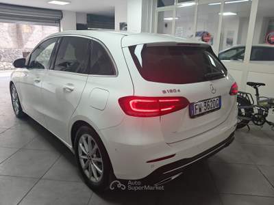 Mercedes-Benz Classe B B 180 d Automatic Sport Bianco usata Striano