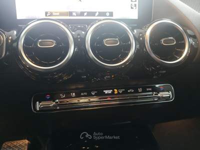 Mercedes-Benz Classe B B 180 d Automatic Sport Bianco usata Striano
