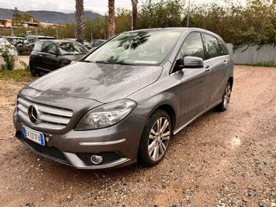 Mercedes-Benz Classe B B 180 CDI Automatic Executive PROBLEMI CAMBIO Grigio usata Striano