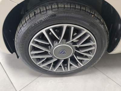 Lancia Ypsilon Ypsilon 1.2 69 CV 5 porte Gold Beige usata Striano