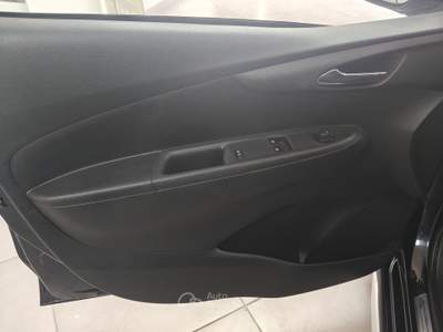 Opel Karl 1.0 75cv Rocks MTA AUTOMATICA Nero usata Striano