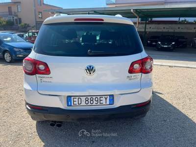 Volkswagen Tiguan Tiguan 2.0 tdi Sport&Style 4motion Bianco usata Striano