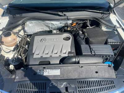 Volkswagen Tiguan Tiguan 2.0 tdi Sport&Style 4motion Bianco usata Striano