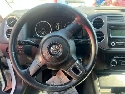 Volkswagen Tiguan Tiguan 2.0 tdi Sport&Style 4motion Bianco usata Striano