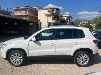 Volkswagen Tiguan Tiguan 2.0 tdi Sport&Style 4motion Bianco usata Striano